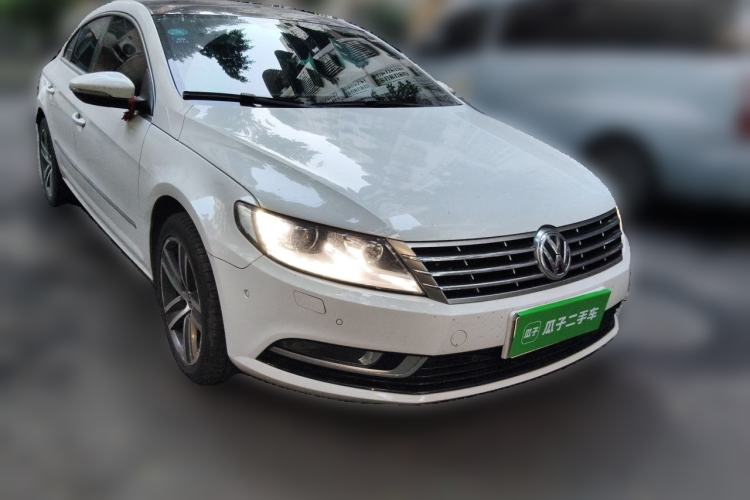 Used Volkswagen FAW-Volkswagen CC 2015 1.8TSI Luxury Model Front Right 45 Deg