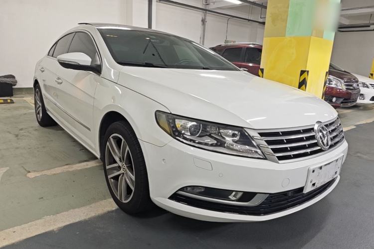 Used Volkswagen FAW-Volkswagen CC 2015 1.8TSI Luxury Model Front Right 45 Deg