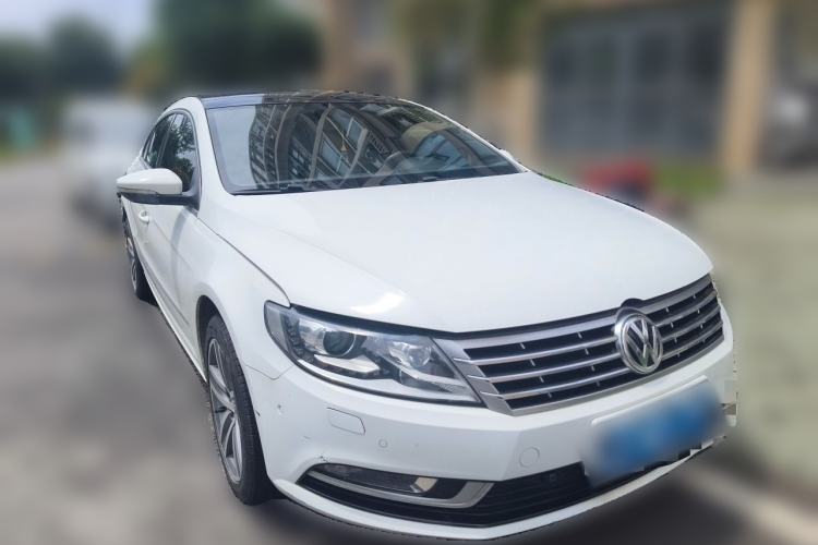 Used Volkswagen FAW-Volkswagen CC 2015 1.8TSI Luxury Model Front Right 45 Deg