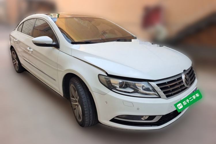 Used Volkswagen FAW-Volkswagen CC 2015 2.0 TSI Luxury Model Front Right 45 Deg