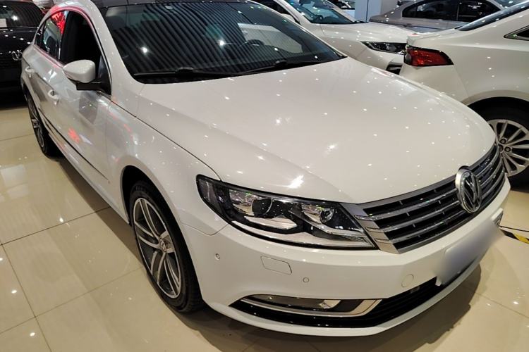 Used Volkswagen FAW-Volkswagen CC 2015 1.8TSI Luxury Model Front Right 45 Deg