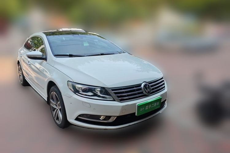 Used Volkswagen FAW-Volkswagen CC 2015 2.0 TSI Luxury Model Front Right 45 Deg
