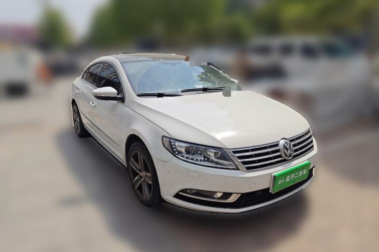 Used Volkswagen FAW-Volkswagen CC 2015 1.8TSI Luxury Model Front Right 45 Deg