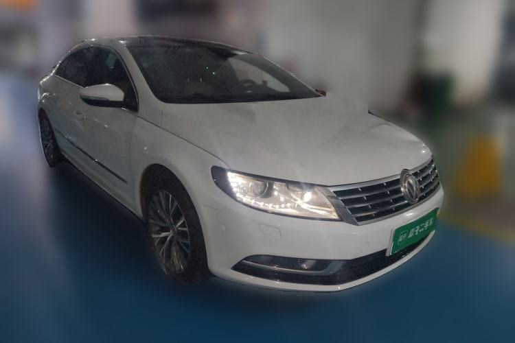 Used Volkswagen FAW-Volkswagen CC 2015 2.0 TSI Ultimate Model Front Right 45 Deg