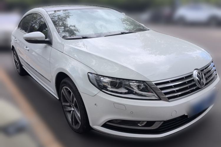 Used Volkswagen FAW-Volkswagen CC 2015 1.8TSI Luxury Model Front Right 45 Deg