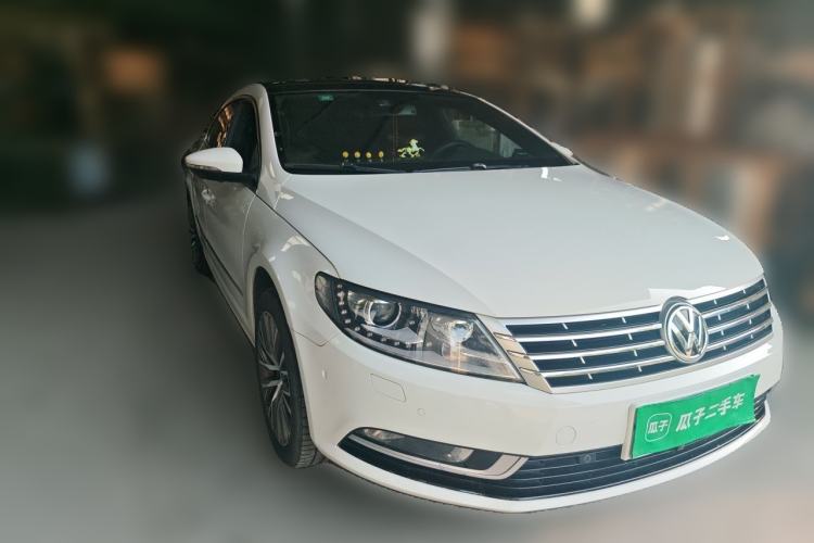 Used Volkswagen FAW-Volkswagen CC 2015 2.0 TSI Luxury Model Front Right 45 Deg