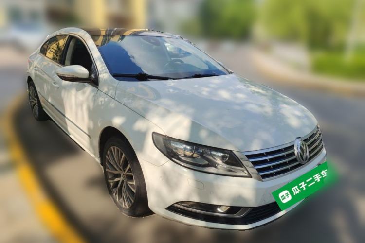 Used Volkswagen FAW-Volkswagen CC 2015 2.0 TSI Ultimate Model Front Right 45 Deg
