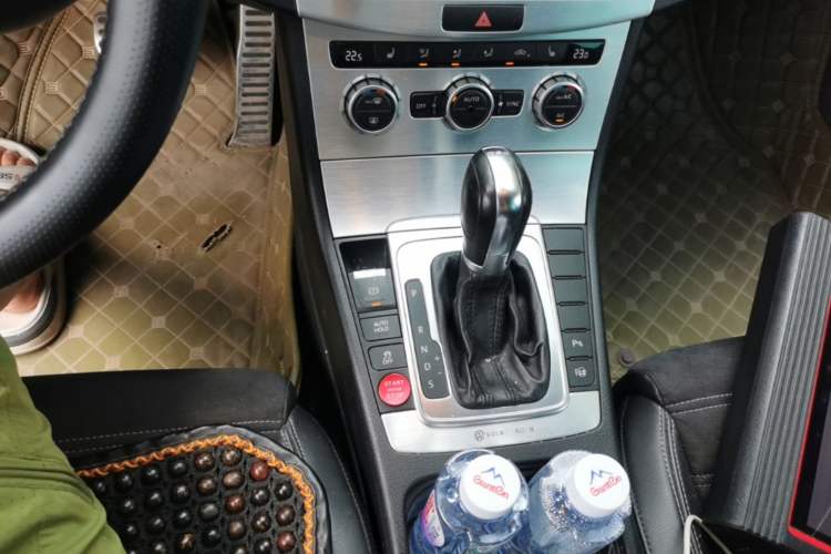 Used Volkswagen FAW-Volkswagen CC 2015 1.8TSI Luxury Model Gear Lever