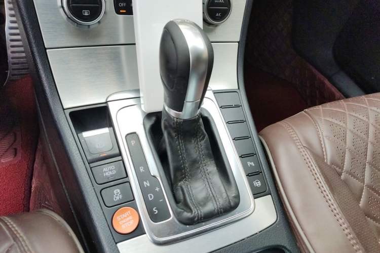 Used Volkswagen FAW-Volkswagen CC 2015 1.8TSI Luxury Model Gear Lever