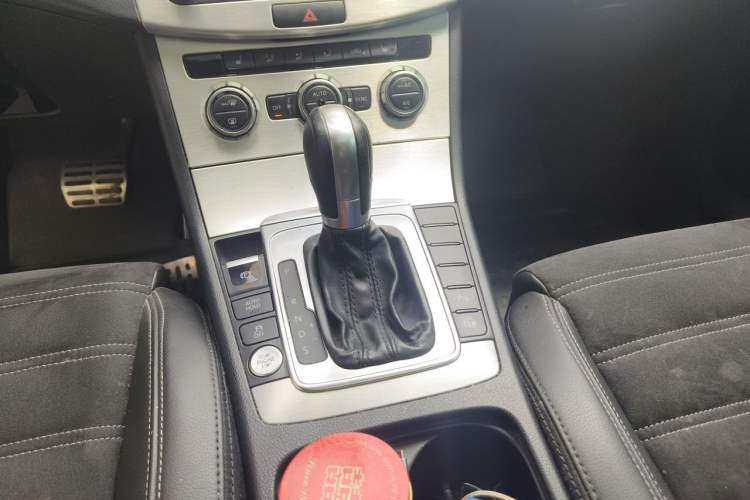 Used Volkswagen FAW-Volkswagen CC 2015 1.8TSI Luxury Model Gear Lever