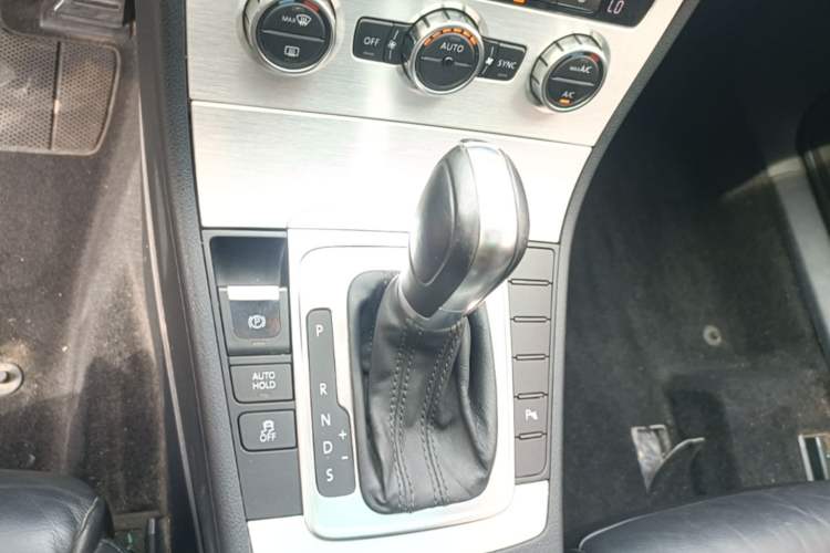 Used Volkswagen FAW-Volkswagen CC 2015 1.8TSI Prestige Model Gear Lever