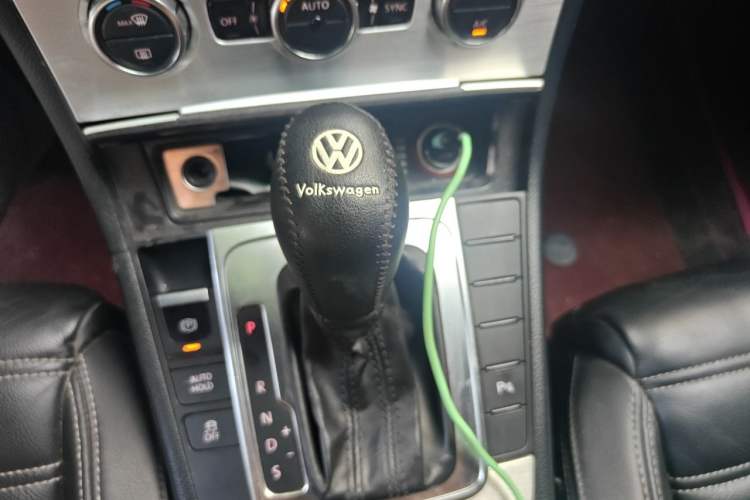 Used Volkswagen FAW-Volkswagen CC 2015 1.8TSI Prestige Model Gear Lever
