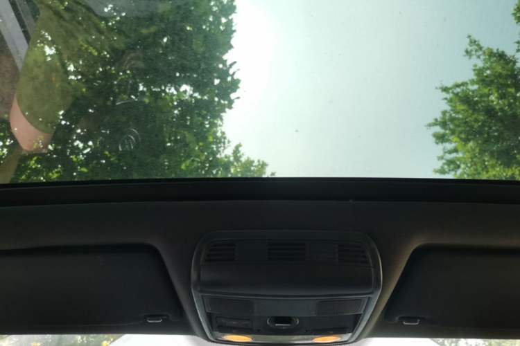 Used Volkswagen FAW-Volkswagen CC 2015 1.8TSI Luxury Model Headliner