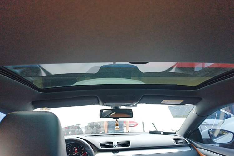 Used Volkswagen FAW-Volkswagen CC 2015 2.0 TSI Luxury Model Headliner