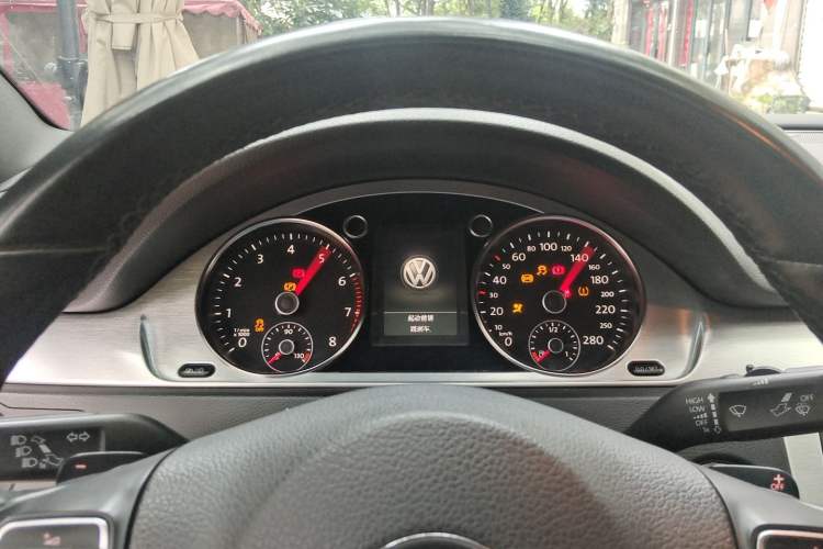 Used Volkswagen FAW-Volkswagen CC 2015 1.8TSI Luxury Model Instrument Cluster