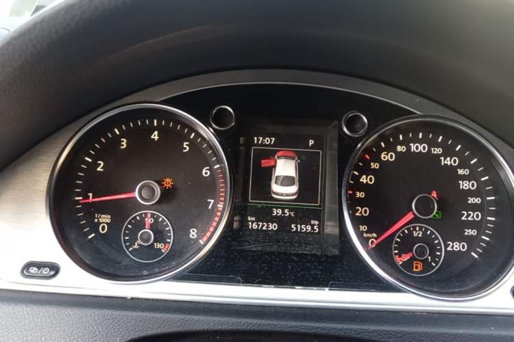Used Volkswagen FAW-Volkswagen CC 2015 2.0 TSI Luxury Model Instrument Cluster