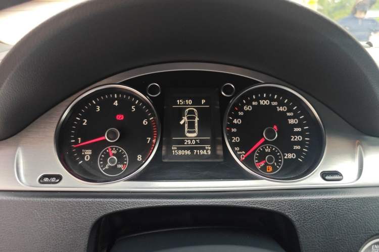 Used Volkswagen FAW-Volkswagen CC 2015 1.8TSI Prestige Model Instrument Cluster