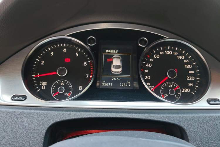 Used Volkswagen FAW-Volkswagen CC 2015 1.8TSI Luxury Model Instrument Cluster