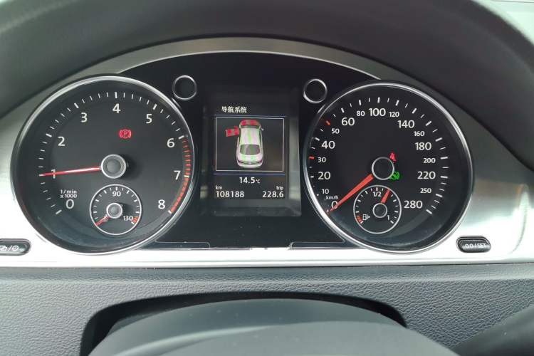 Used Volkswagen FAW-Volkswagen CC 2015 1.8TSI Luxury Model Instrument Cluster