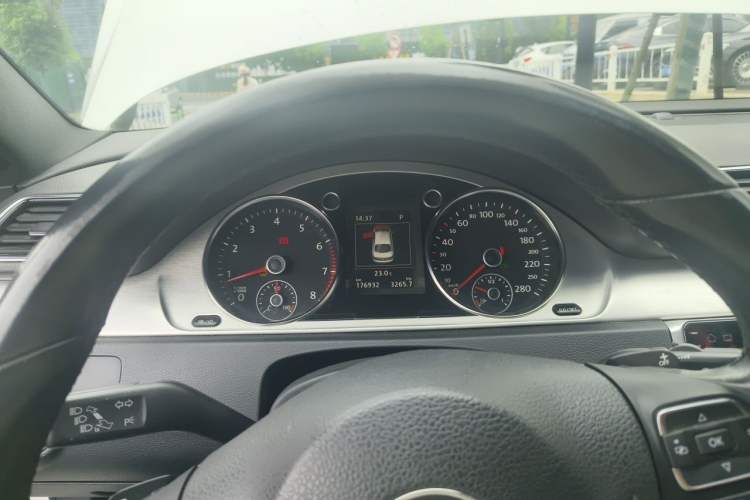 Used Volkswagen FAW-Volkswagen CC 2015 2.0 TSI Luxury Model Instrument Cluster