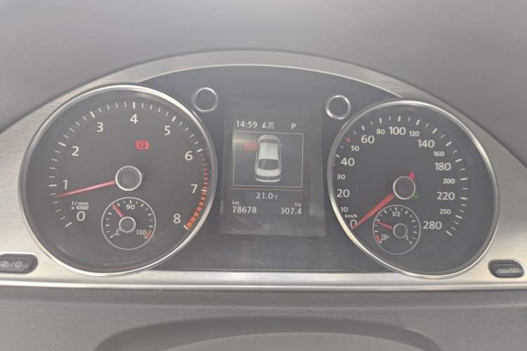 Used Volkswagen FAW-Volkswagen CC 2015 2.0 TSI Luxury Model Instrument Cluster