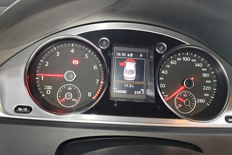 Used Volkswagen FAW-Volkswagen CC 2015 2.0 TSI Luxury Model Instrument Cluster