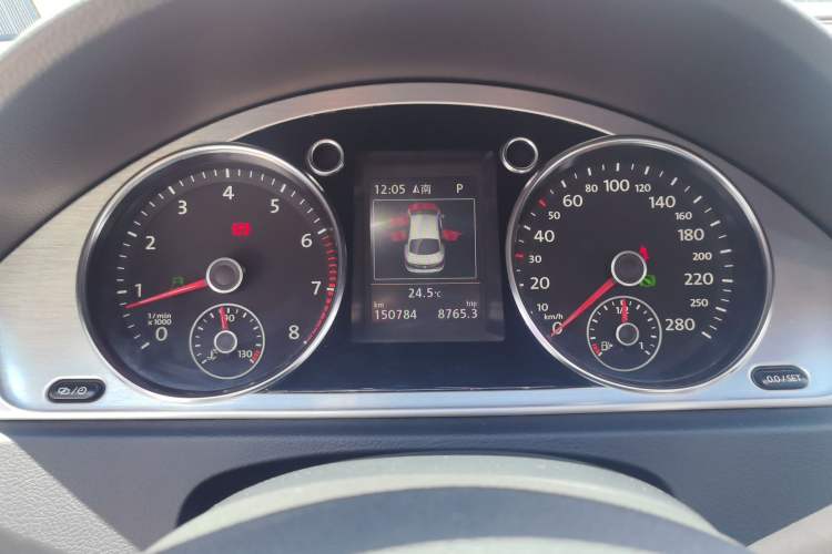 Used Volkswagen FAW-Volkswagen CC 2015 2.0 TSI Ultimate Model Instrument Cluster