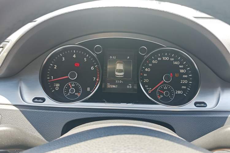 Used Volkswagen FAW-Volkswagen CC 2015 1.8TSI Luxury Model Instrument Cluster