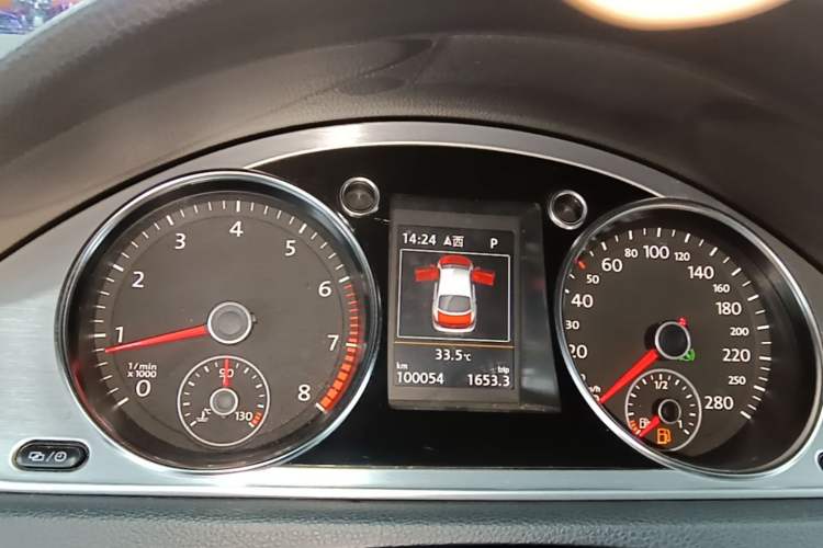 Used Volkswagen FAW-Volkswagen CC 2015 1.8TSI Luxury Model Instrument Cluster