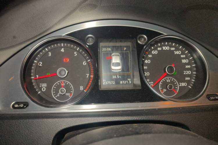 Used Volkswagen FAW-Volkswagen CC 2015 2.0 TSI Ultimate Model Instrument Cluster