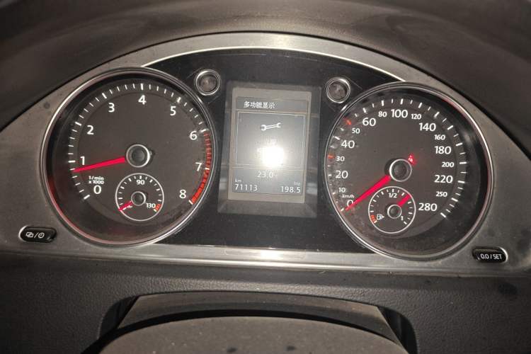Used Volkswagen FAW-Volkswagen CC 2015 1.8TSI Luxury Model Instrument Cluster