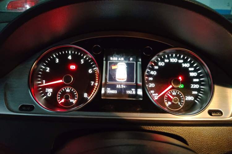 Used Volkswagen FAW-Volkswagen CC 2015 1.8TSI Luxury Model Instrument Cluster