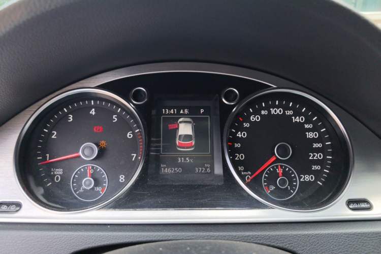 Used Volkswagen FAW-Volkswagen CC 2015 1.8TSI Luxury Model Instrument Cluster