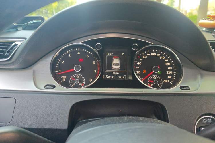 Used Volkswagen FAW-Volkswagen CC 2015 1.8TSI Luxury Model Instrument Cluster