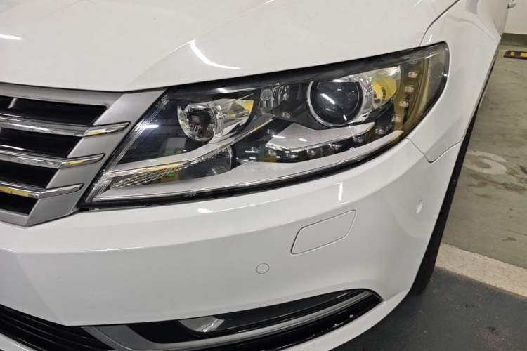 Used Volkswagen FAW-Volkswagen CC 2015 1.8TSI Luxury Model Left Front Headlight
