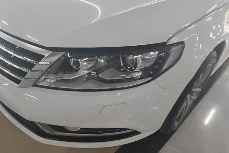 Used Volkswagen FAW-Volkswagen CC 2015 2.0 TSI Luxury Model Left Front Headlight