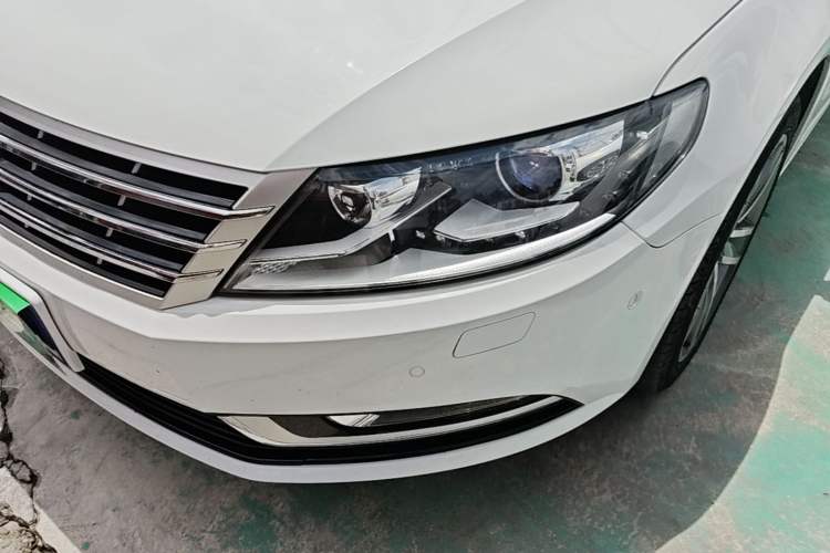 Used Volkswagen FAW-Volkswagen CC 2015 1.8TSI Luxury Model Left Front Headlight