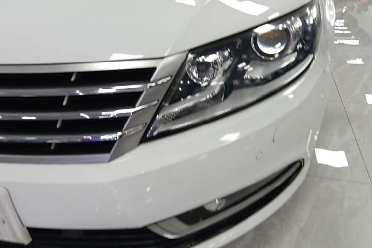 Used Volkswagen FAW-Volkswagen CC 2015 1.8TSI Luxury Model Left Front Headlight