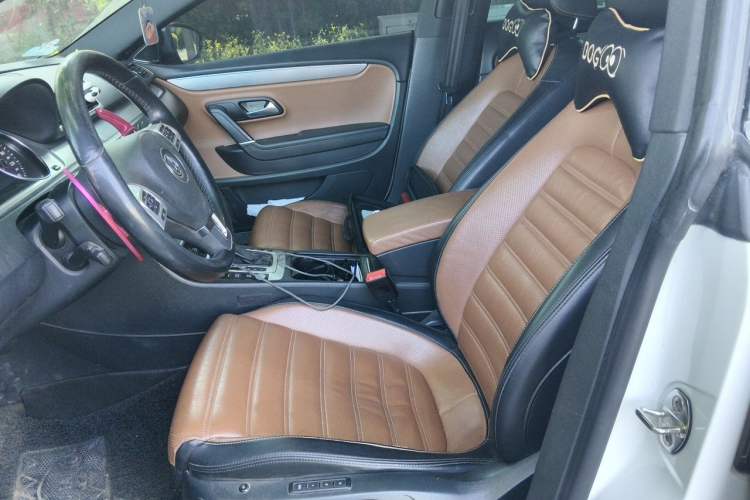 Used Volkswagen FAW-Volkswagen CC 2015 2.0 TSI Ultimate Model Left Front Seat