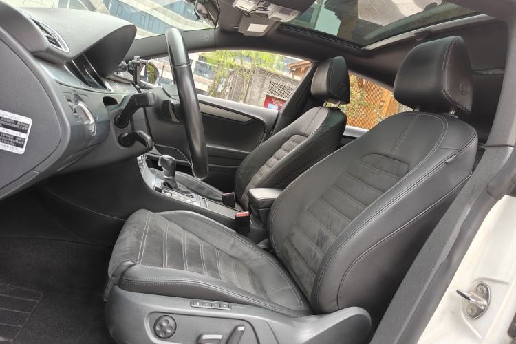 Used Volkswagen FAW-Volkswagen CC 2015 1.8TSI Luxury Model Left Front Seat