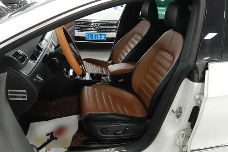 Used Volkswagen FAW-Volkswagen CC 2015 1.8TSI Luxury Model Left Front Seat