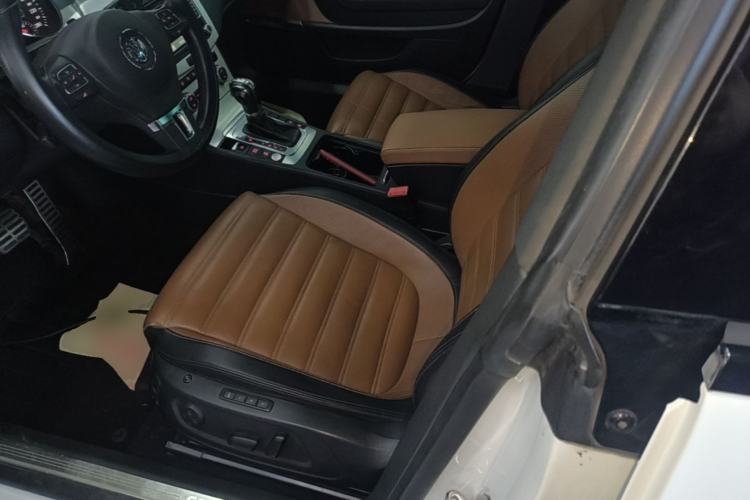 Used Volkswagen FAW-Volkswagen CC 2015 1.8TSI Luxury Model Left Front Seat