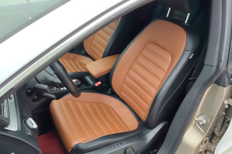 Used Volkswagen FAW-Volkswagen CC 2015 1.8TSI Luxury Model Left Front Seat