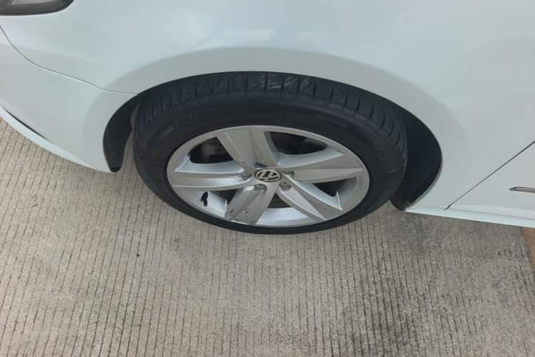Used Volkswagen FAW-Volkswagen CC 2015 1.8TSI Prestige Model Left Front Wheel Hub