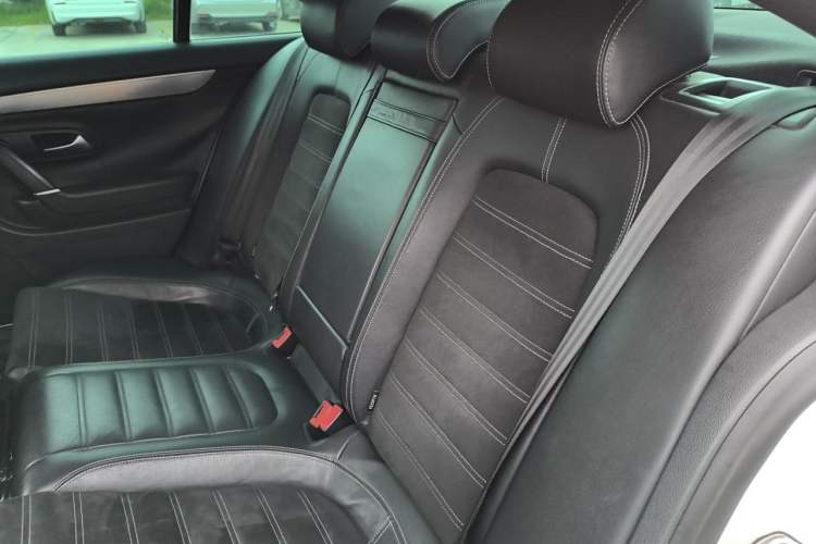 Used Volkswagen FAW-Volkswagen CC 2015 2.0 TSI Luxury Model Left Rear Seat
