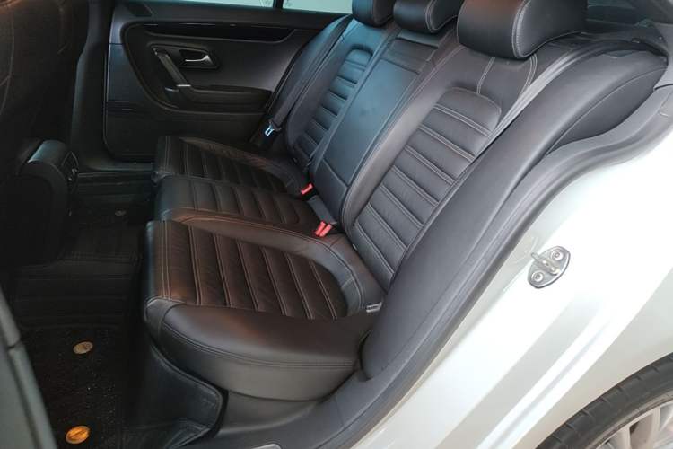 Used Volkswagen FAW-Volkswagen CC 2015 1.8TSI Prestige Model Left Rear Seat