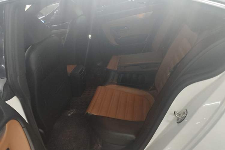 Used Volkswagen FAW-Volkswagen CC 2015 2.0 TSI Luxury Model Left Rear Seat