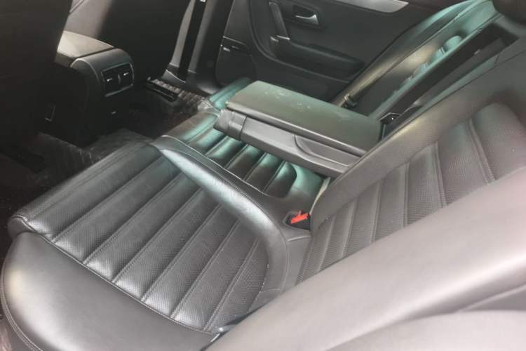 Used Volkswagen FAW-Volkswagen CC 2015 2.0 TSI Ultimate Model Left Rear Seat