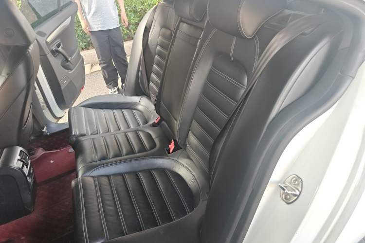 Used Volkswagen FAW-Volkswagen CC 2015 1.8TSI Prestige Model Left Rear Seat