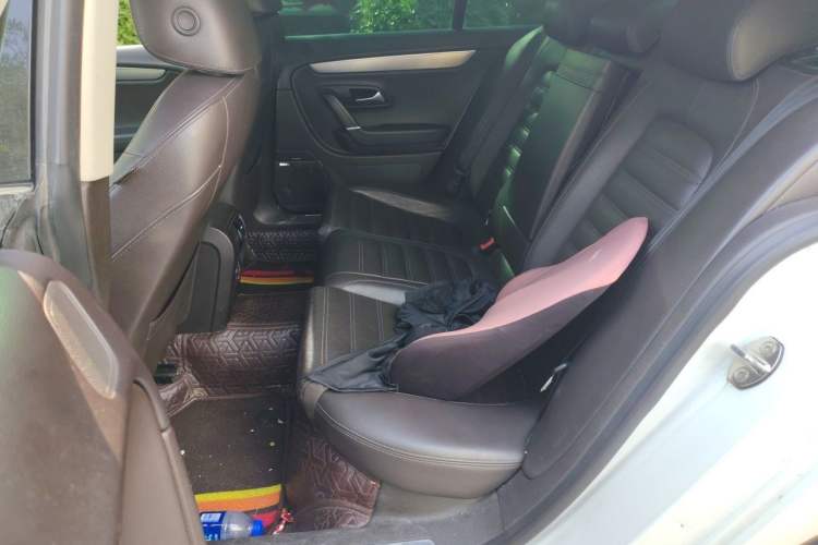 Used Volkswagen FAW-Volkswagen CC 2015 2.0 TSI Ultimate Model Left Rear Seat
